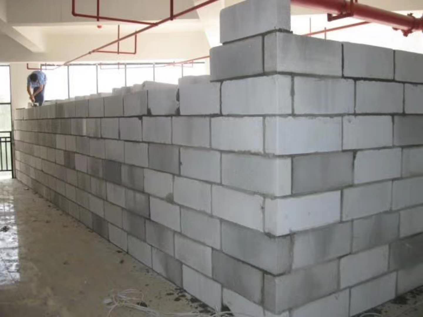 吉安蒸压加气混凝土砌块承重墙静力和抗震性能的研究